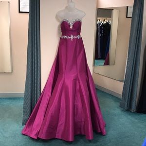 Ritzee Originals Gown NWT fuchsia